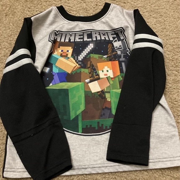 Other - Boys Mincraft Long Sleeve Shirt